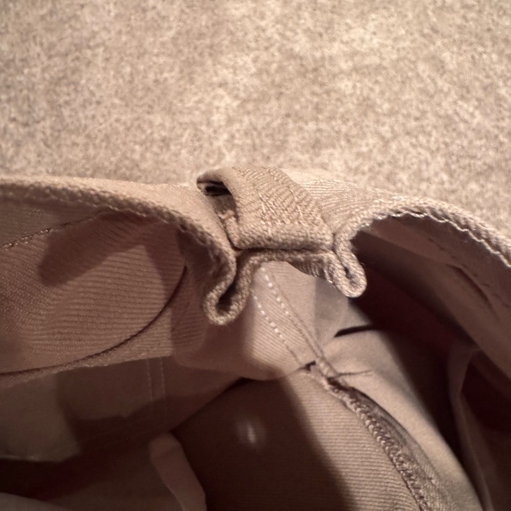 Wrangler Wrancher Dress Jean in Dark Beige - Picture 5 of 6